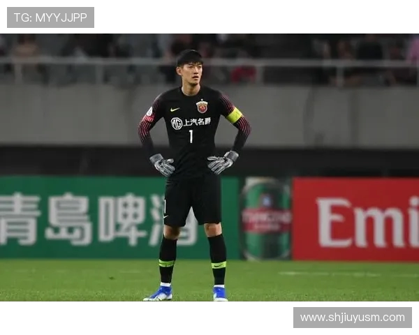 颜骏凌守门无懈可击,助力上海上港勇闯亚冠荣耀之路 颜骏凌守门无懈可击,助力上海上港勇闯亚冠荣耀之路