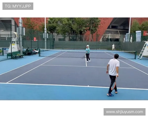 南京网球队与深圳网球队赛后状态分析与复盘探讨