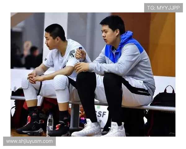 吴前的篮球之路:从青涩少年到CBA明星的奋斗与荣耀