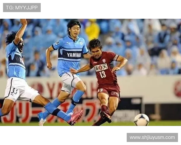 广岛三箭对阵墨尔本精彩直播全程回顾与赛后分析